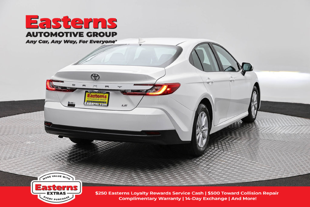 Used 2025 Toyota Camry LE w/ Convenience Package FWD image 6