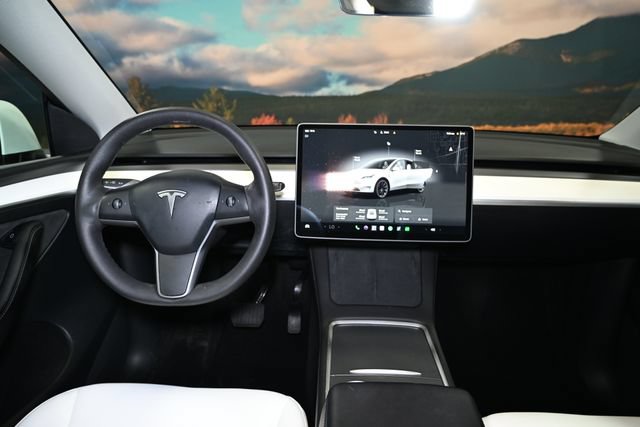 Used 2023 Tesla Model Y Long Range AWD/4WD image 62