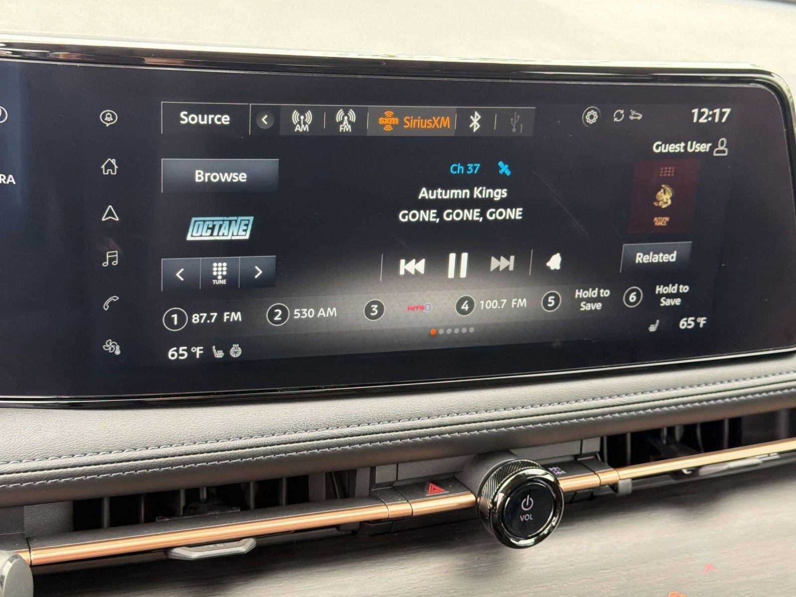 Used 2023 Nissan Ariya AWD image 23