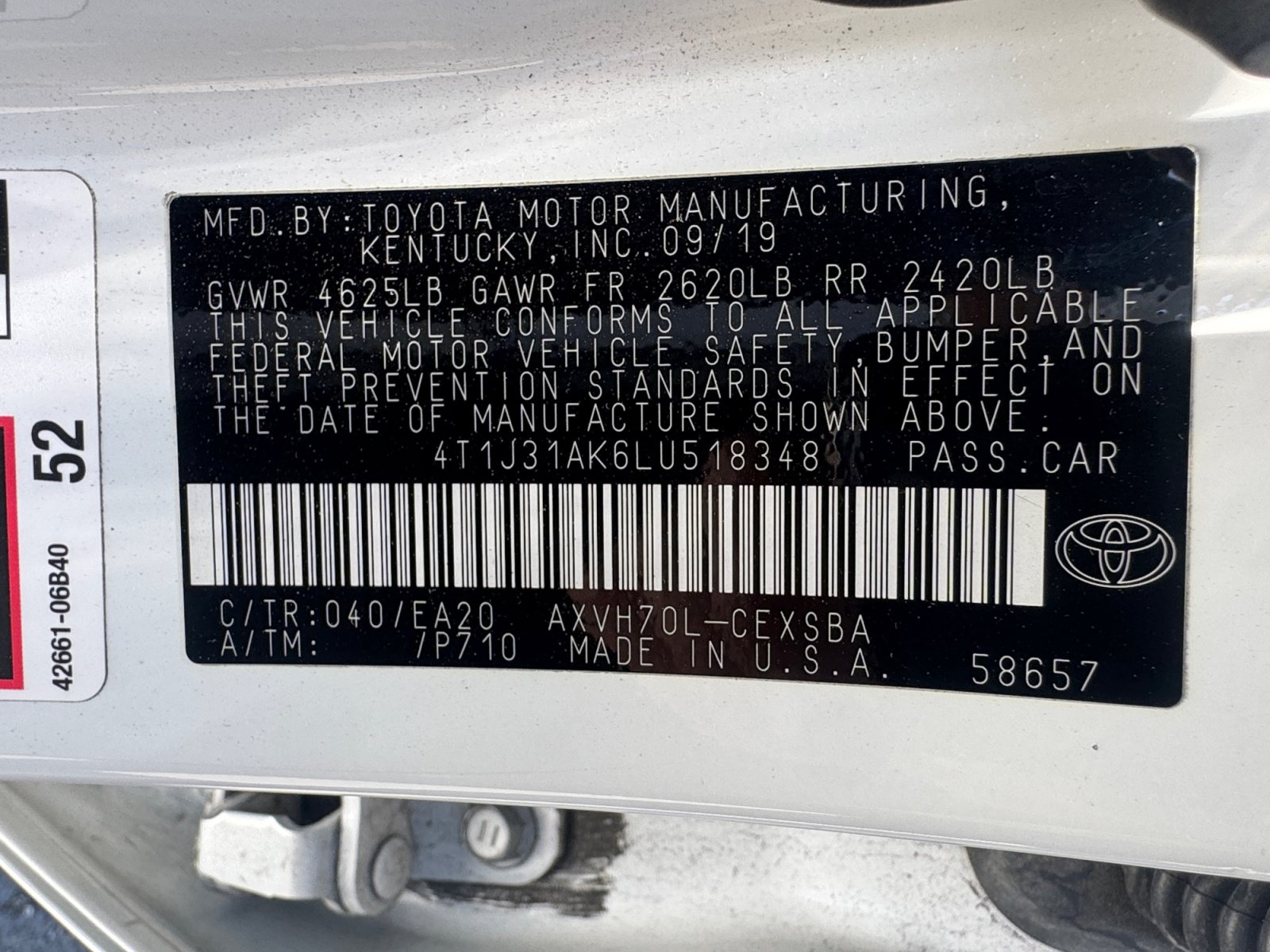 Used 2020 Toyota Camry SE w/ Sunroof Package FWD image 16