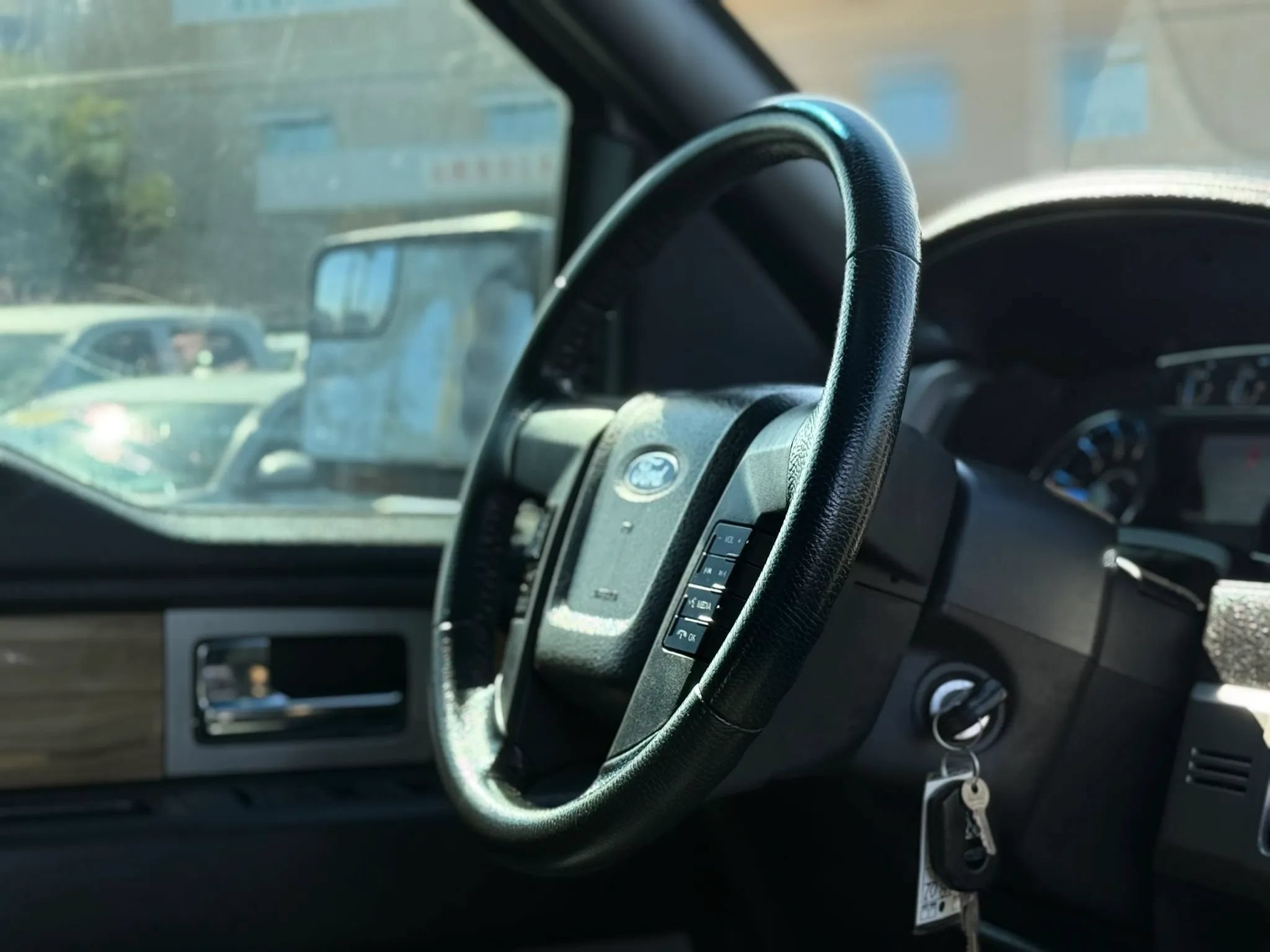 Used 2011 Ford F150 Lariat w/ Lariat Plus Pkg RWD image 31