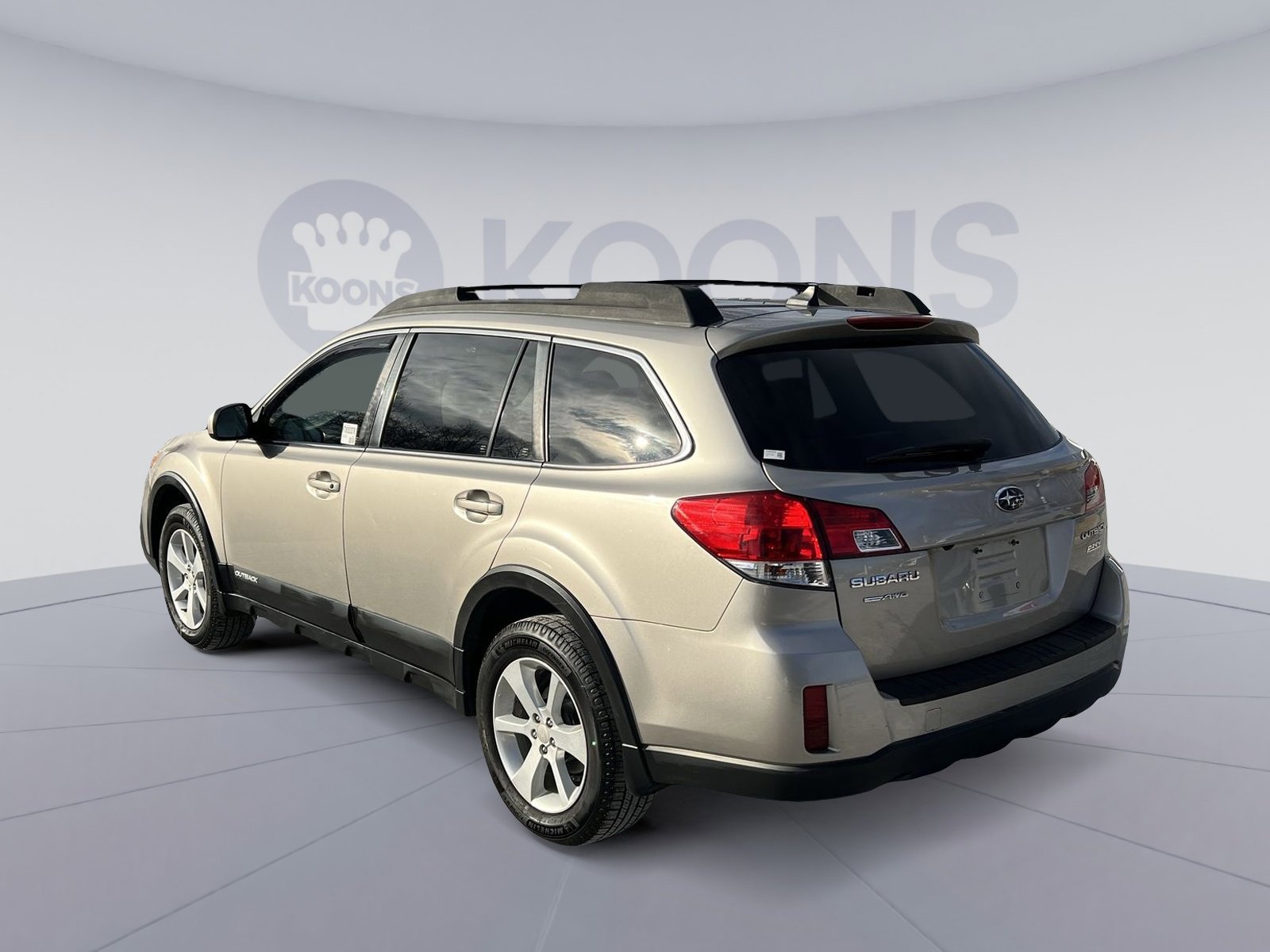 Used 2014 Subaru Outback 2.5i Premium w/ Moonroof Package image 4