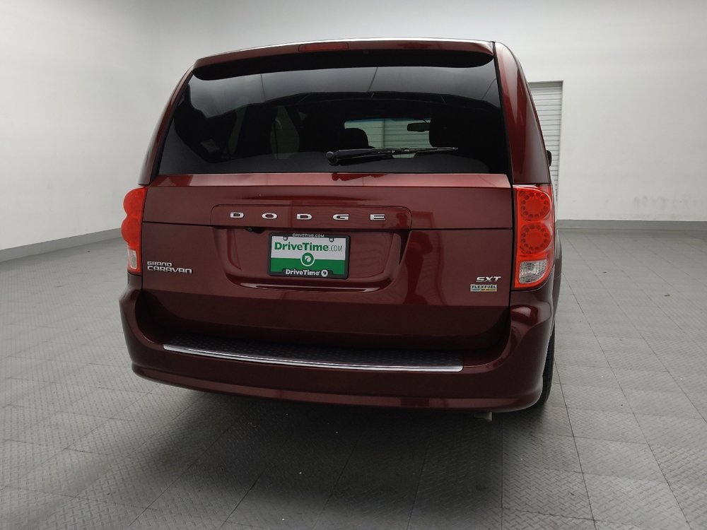 Used 2017 Dodge Grand Caravan SXT image 7