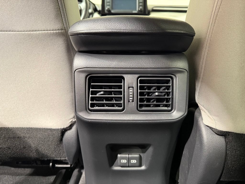 Used 2022 Toyota RAV4 XLE w/ Convenience Package AWD/4WD image 22