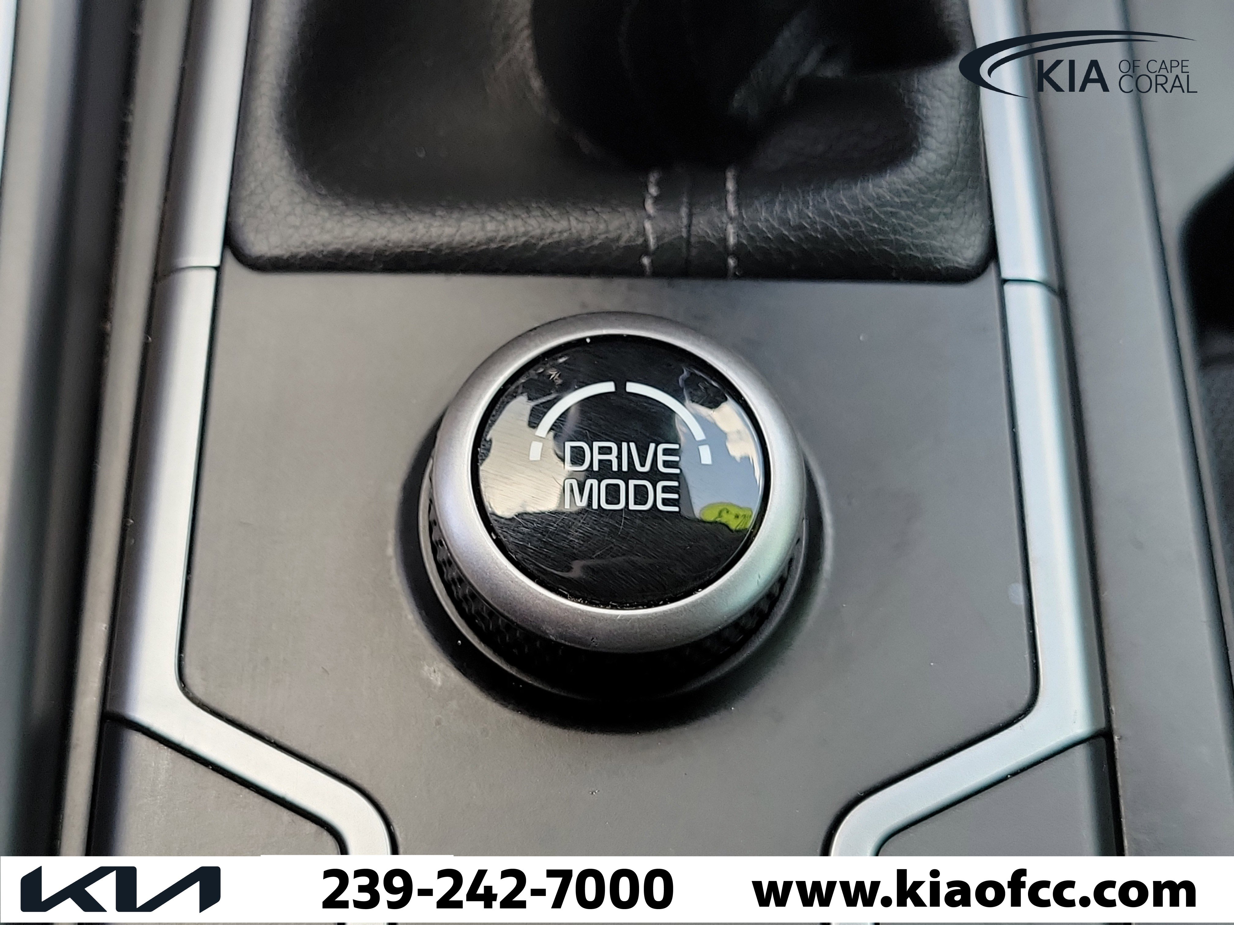 Used 2023 Kia Sorento LX FWD image 30