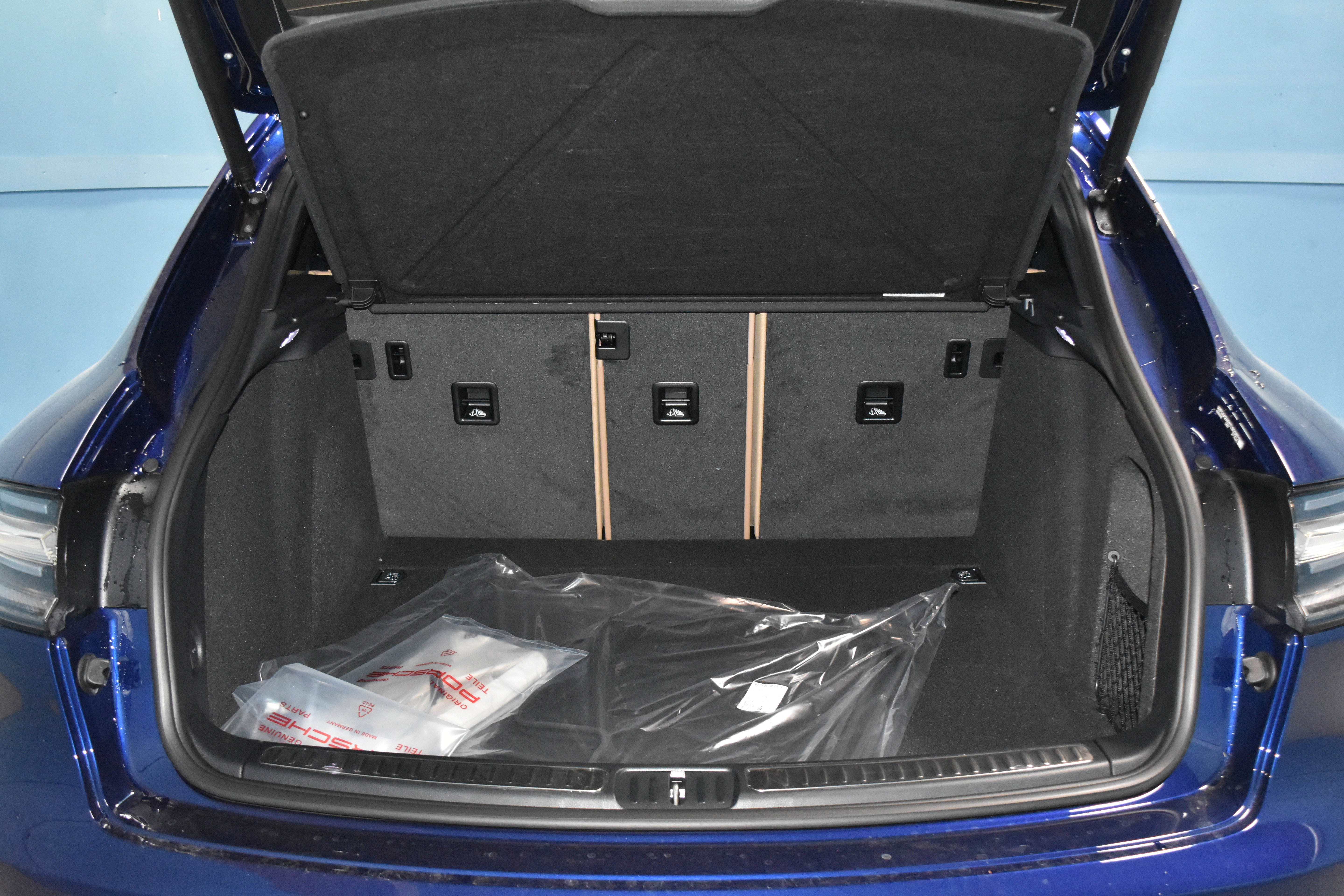 New 2026 Porsche Macan image 29