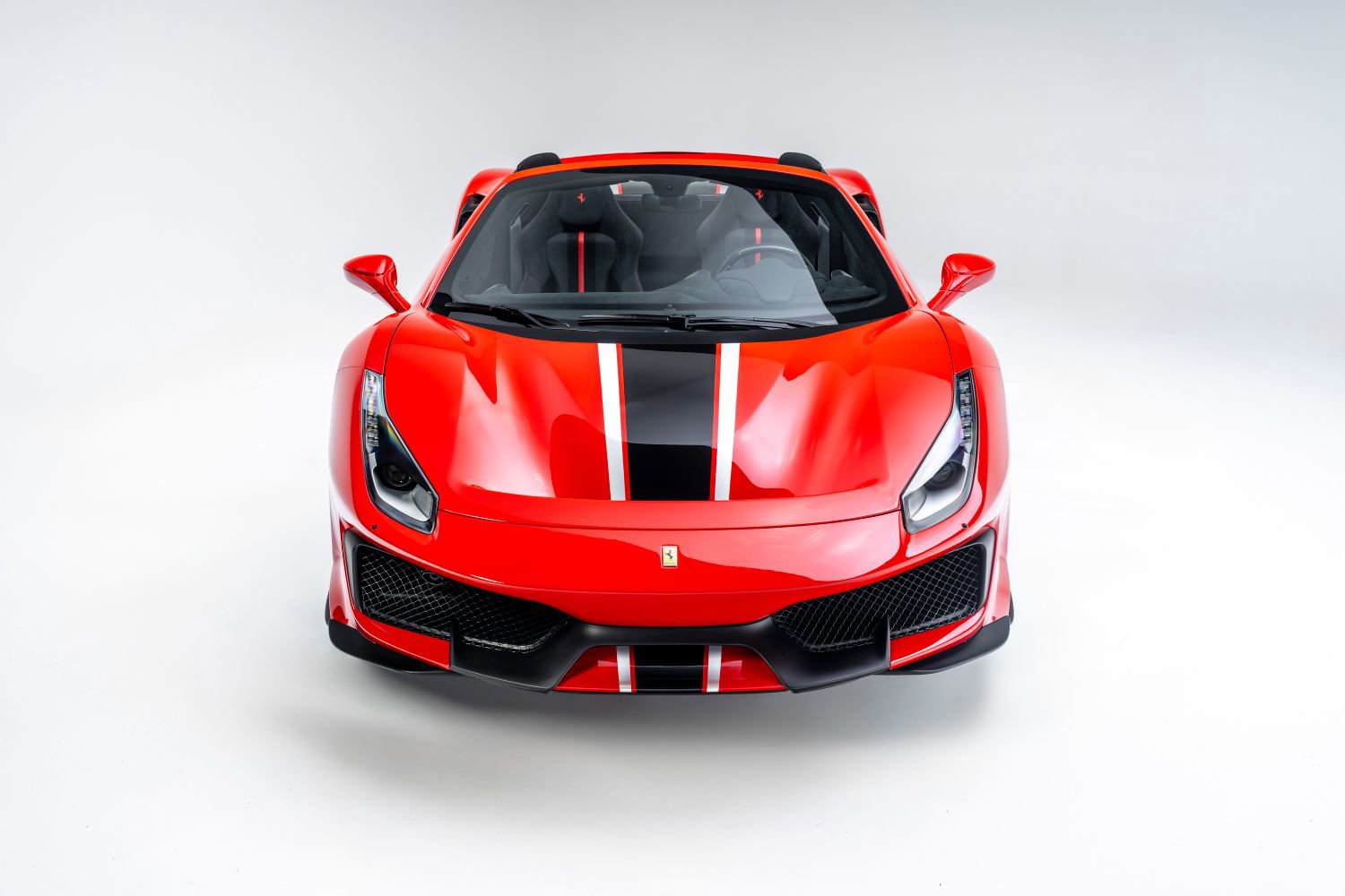 Used 2020 Ferrari 488 Pista Spider image 17