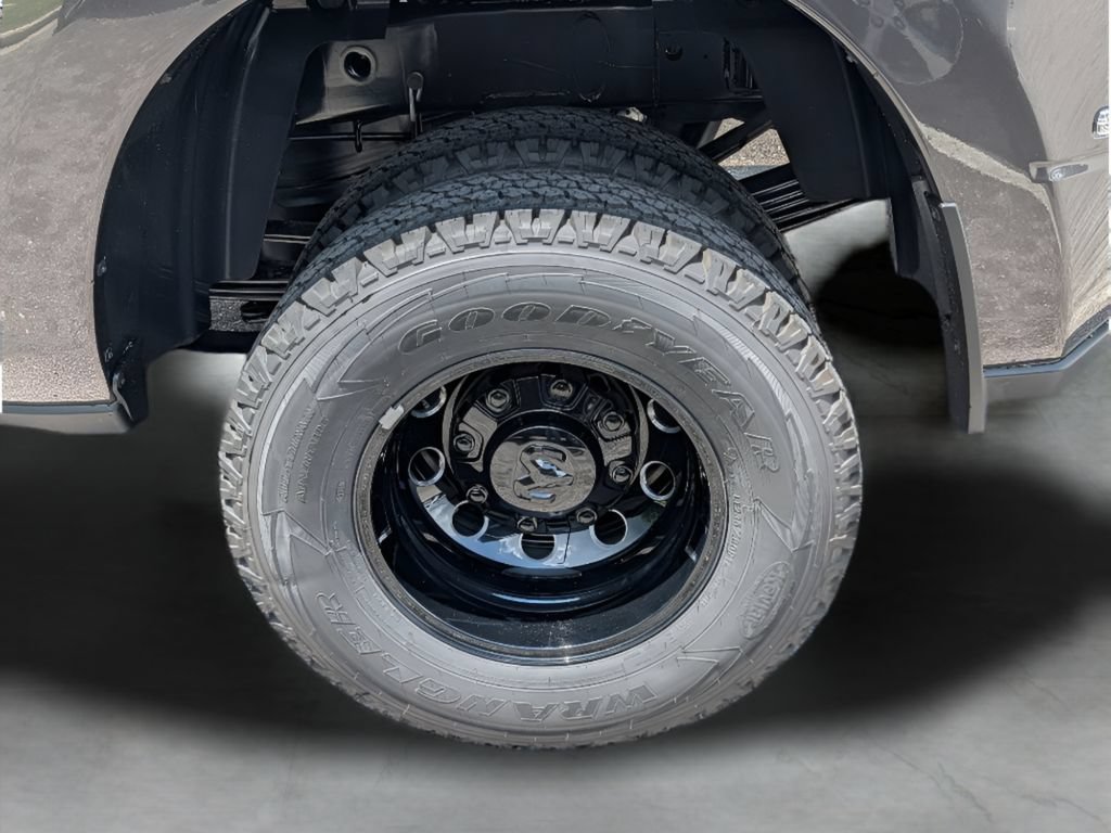 New 2026 RAM 3500 Big Horn AWD/4WD image 2