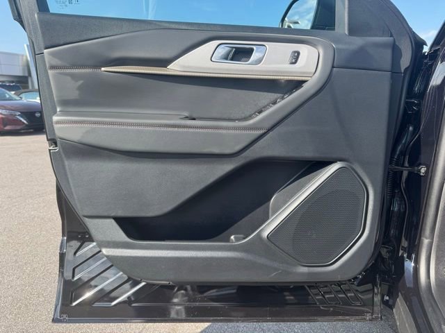 New 2026 Ford Explorer Active w/ Active Comfort Package image 14