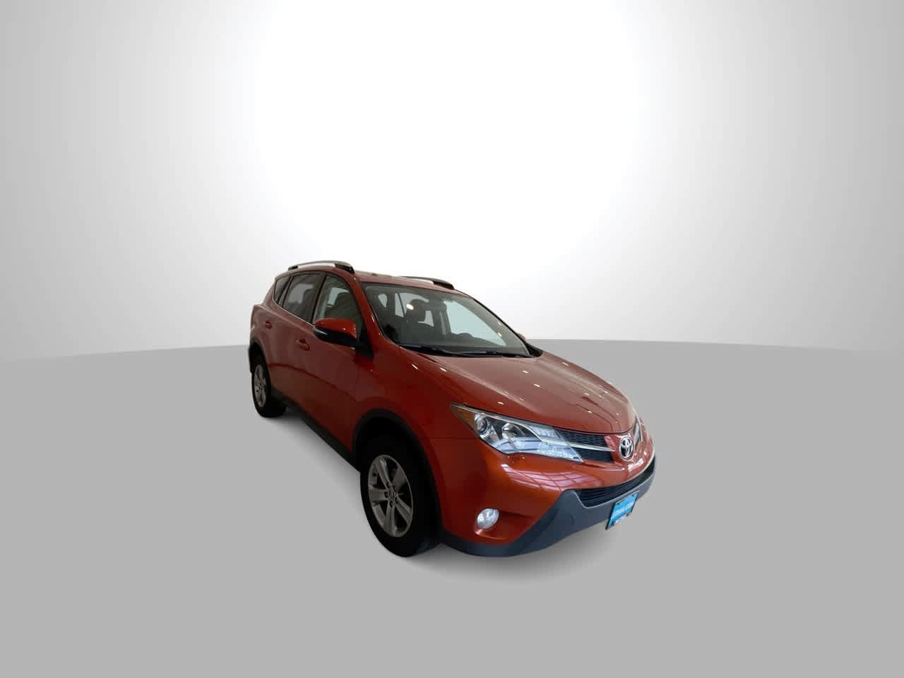 Used 2015 Toyota RAV4 XLE AWD/4WD image 2