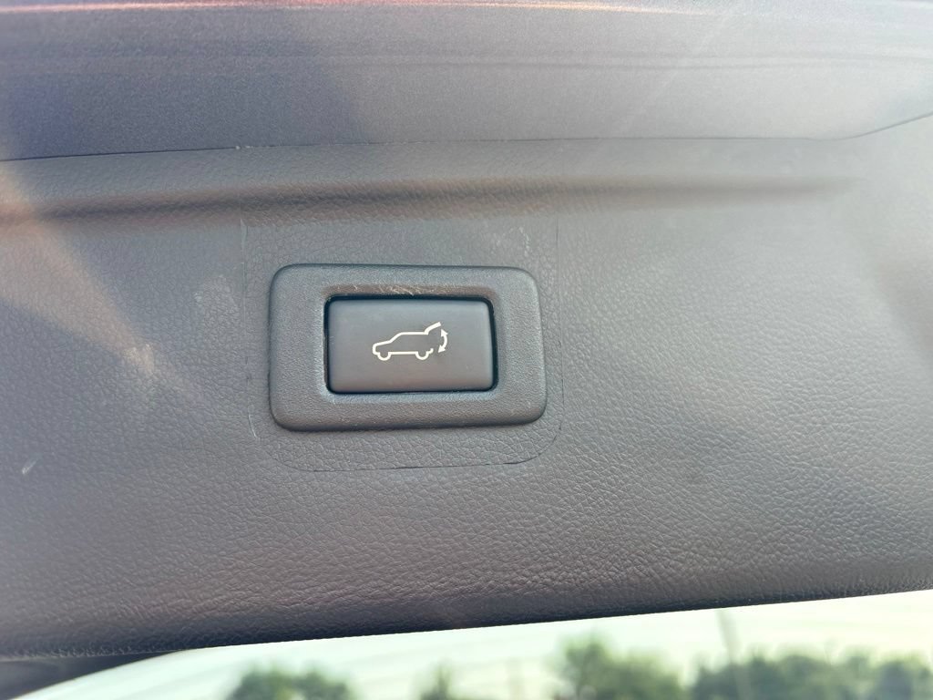 Used 2017 Subaru Outback 2.5i Limited AWD/4WD image 26