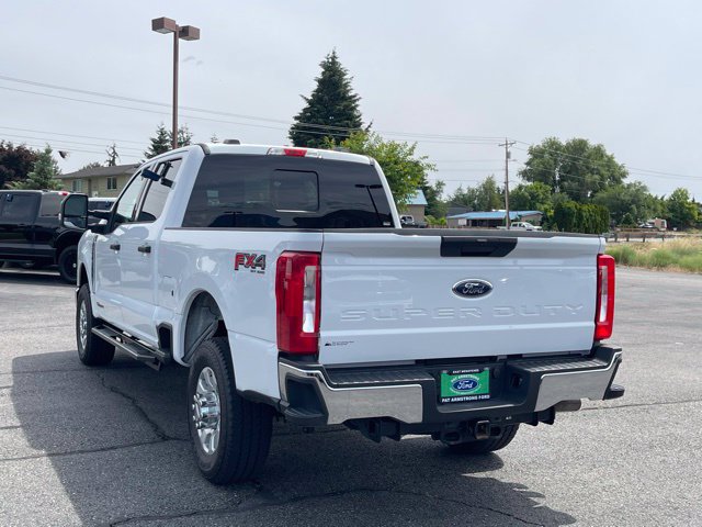 Used 2024 Ford F350 XLT AWD/4WD image 4