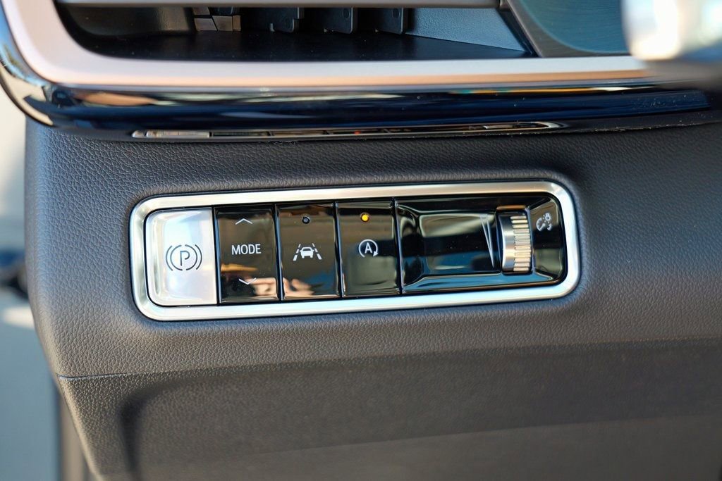 New 2026 Buick Envision Sport Touring image 18