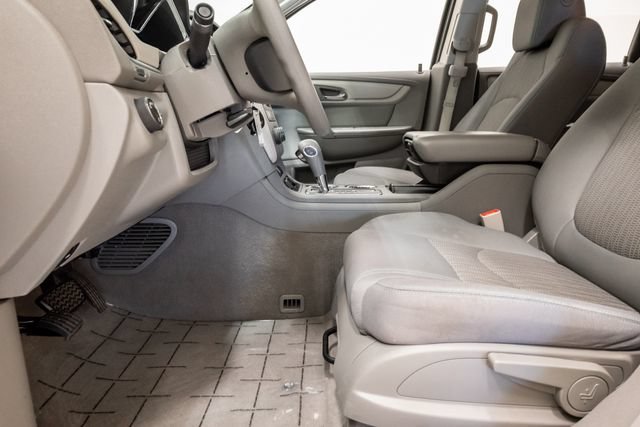 Used 2017 Chevrolet Traverse LS FWD image 11
