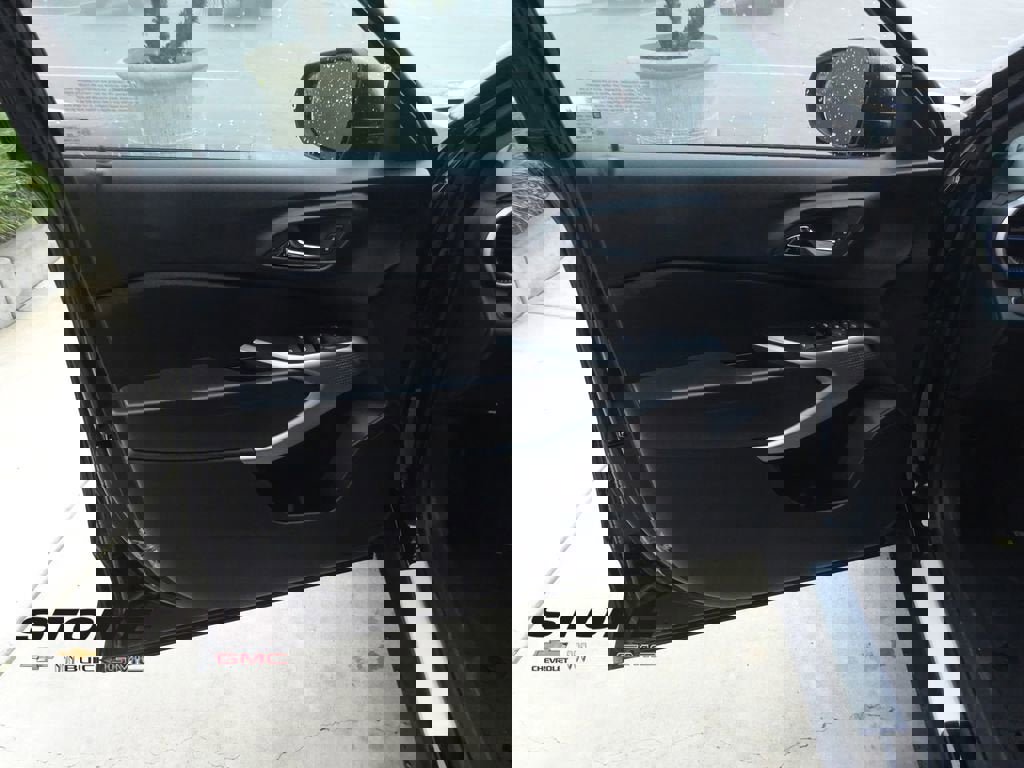 New 2026 Chevrolet Trax LS image 24