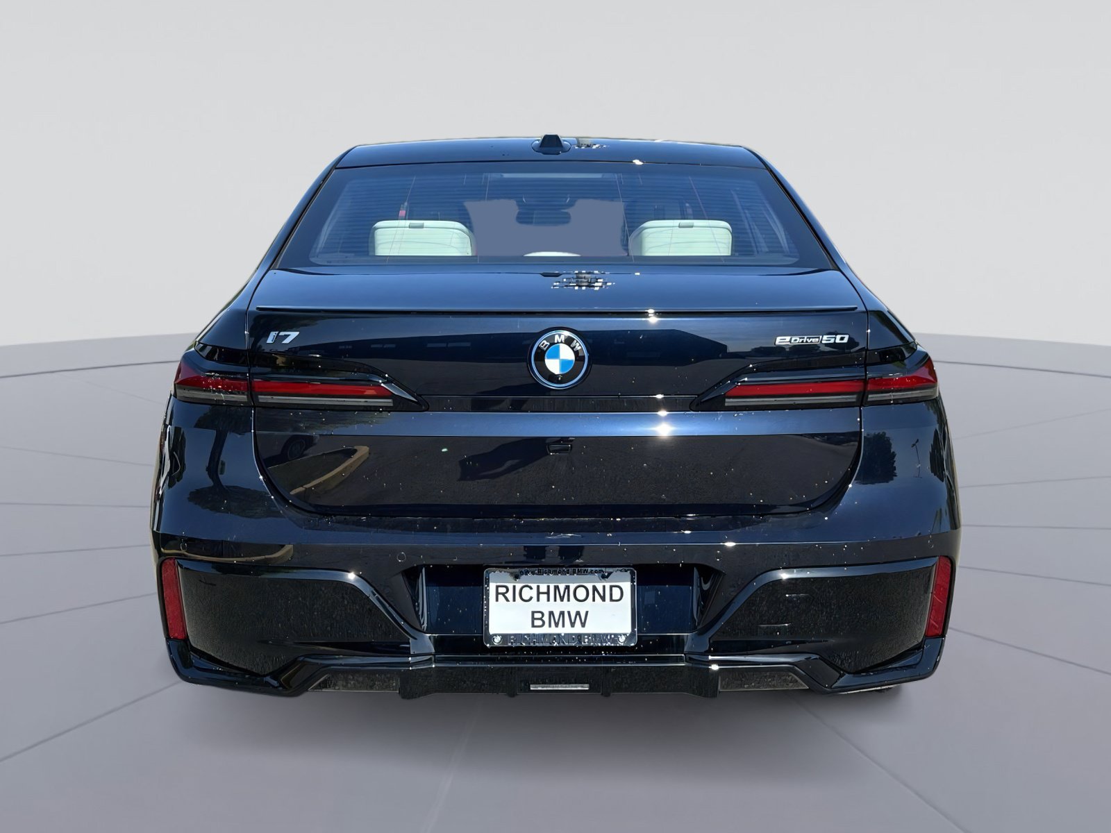 New 2025 BMW i7 eDrive50 w/ Executive Package RWD image 12