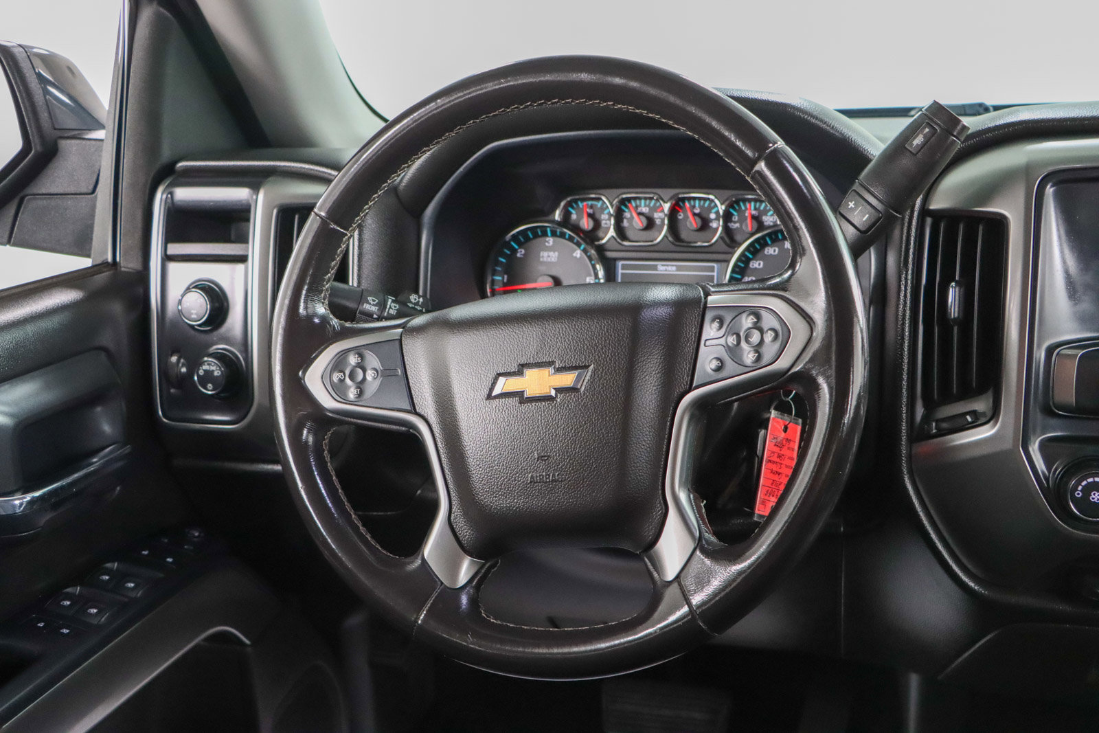 Used 2018 Chevrolet Silverado 1500 LT AWD/4WD image 12