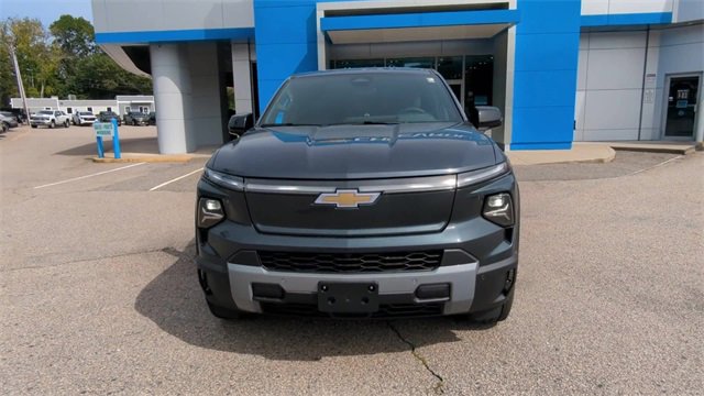 New 2026 Chevrolet Silverado EV LT w/ Premium Package image 3