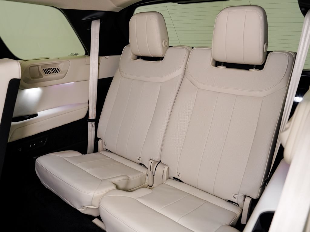 Used 2023 Land Rover Range Rover Long Wheelbase SE AWD/4WD image 28