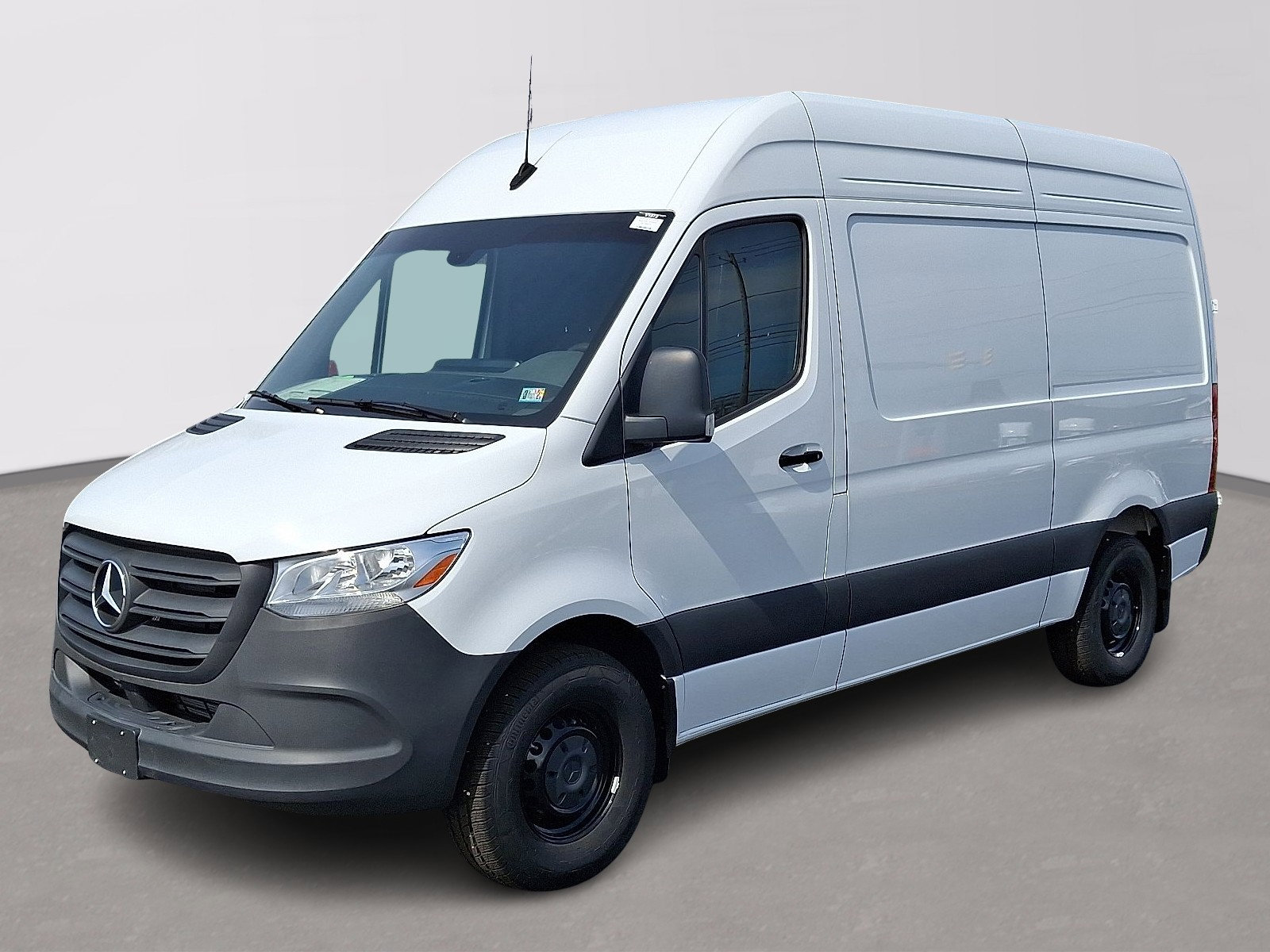 Used 2024 Mercedes-Benz Sprinter 2500 image 1