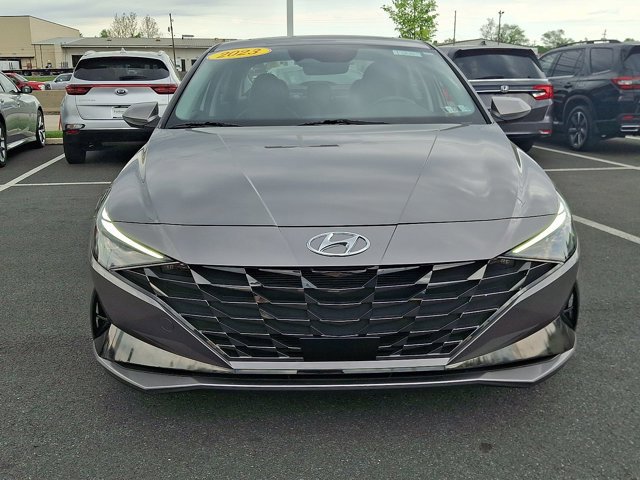 Used 2023 Hyundai Elantra Limited FWD image 2