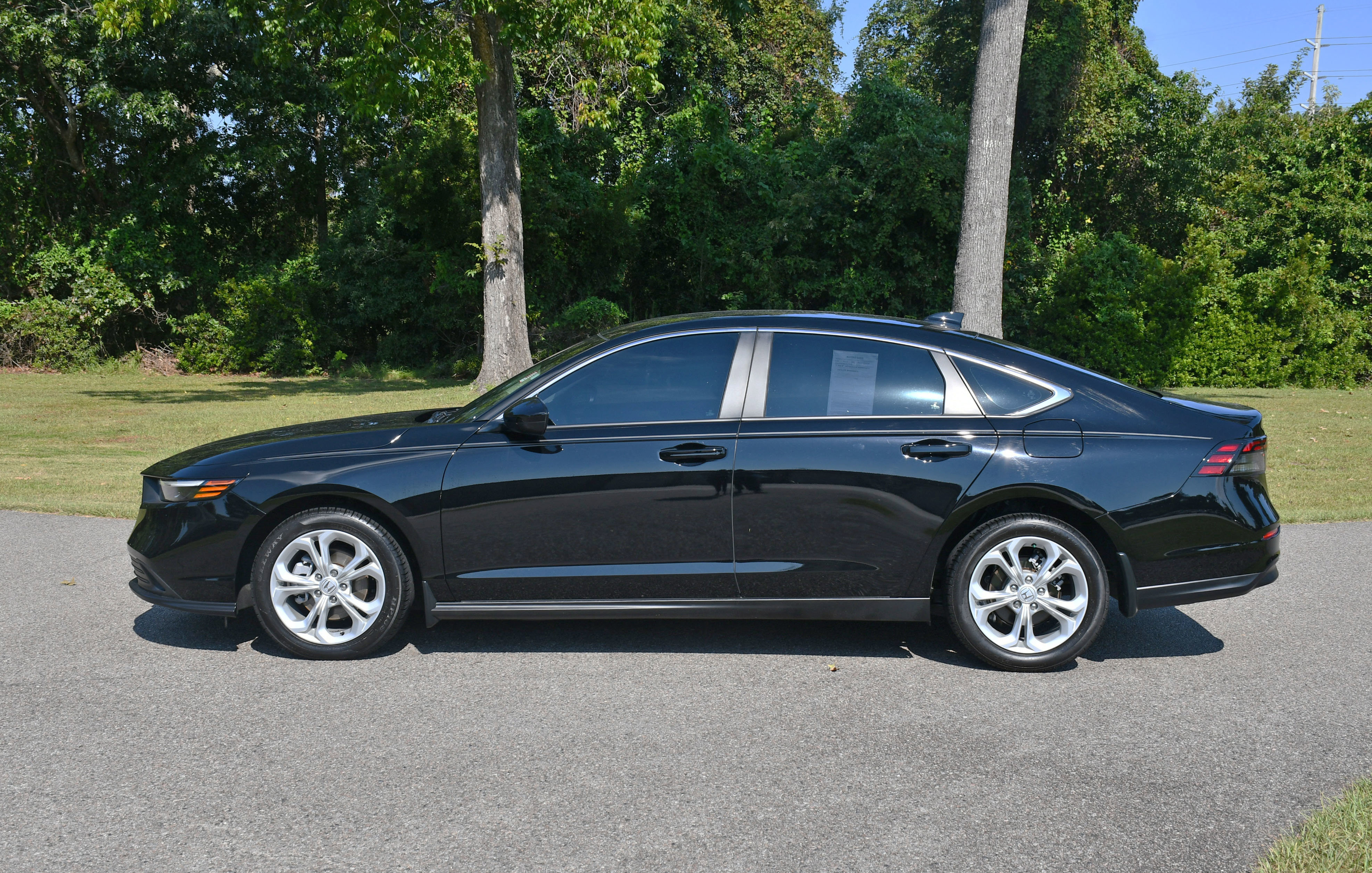 Certified 2024 Honda Accord LX image 2