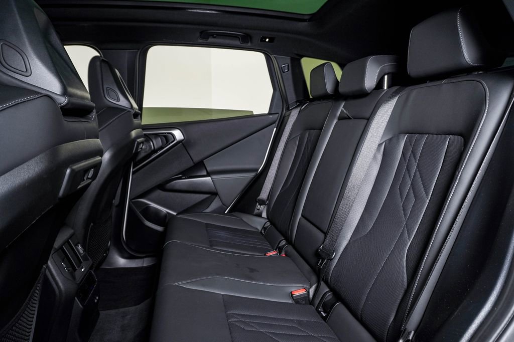 Used 2025 BMW X3 M50 image 17