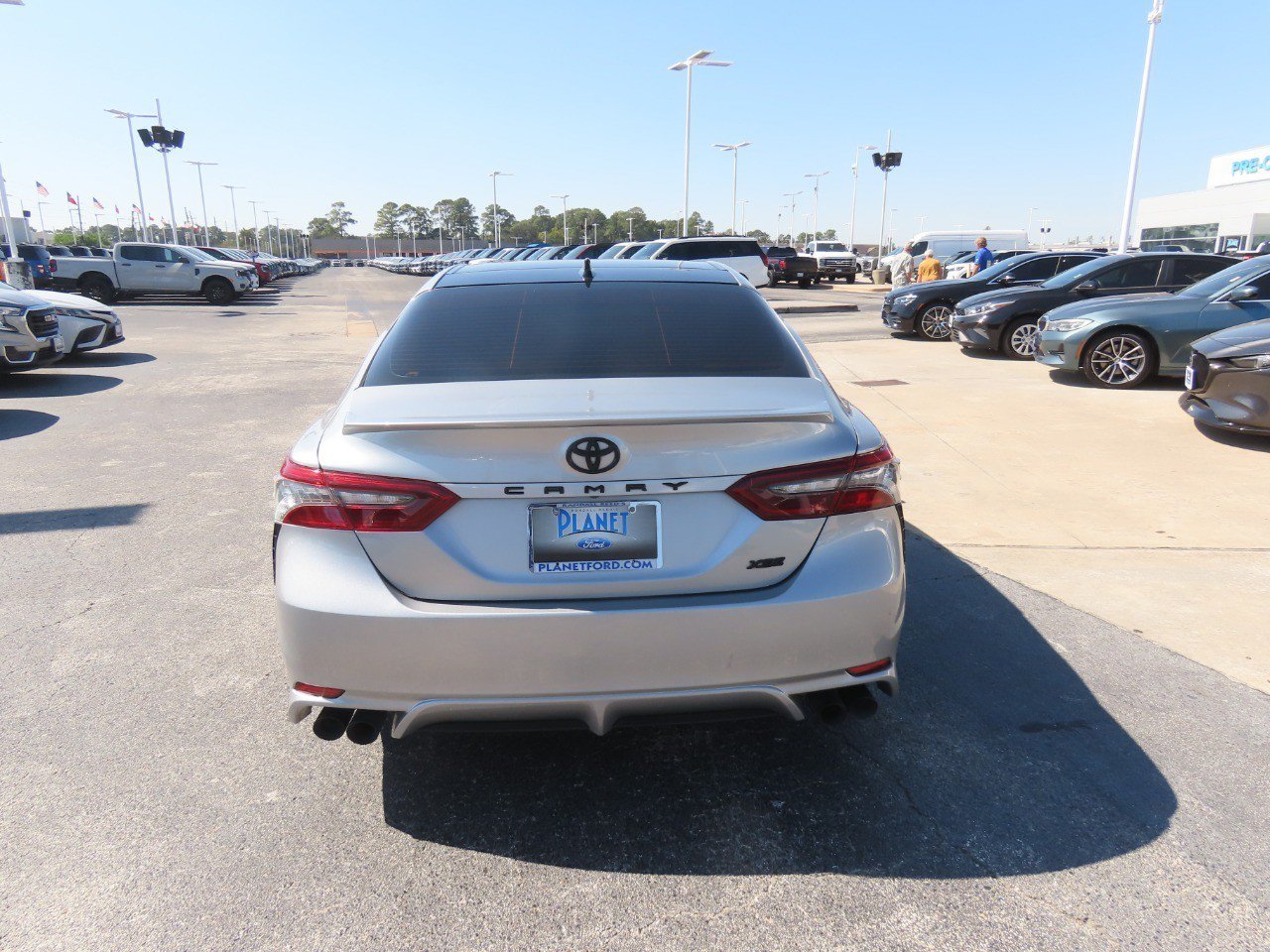 Used 2021 Toyota Camry XSE FWD image 13