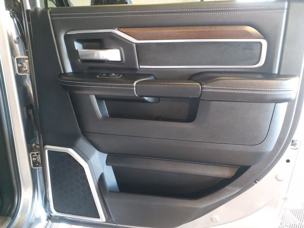 Used 2022 RAM 3500 Laramie image 14