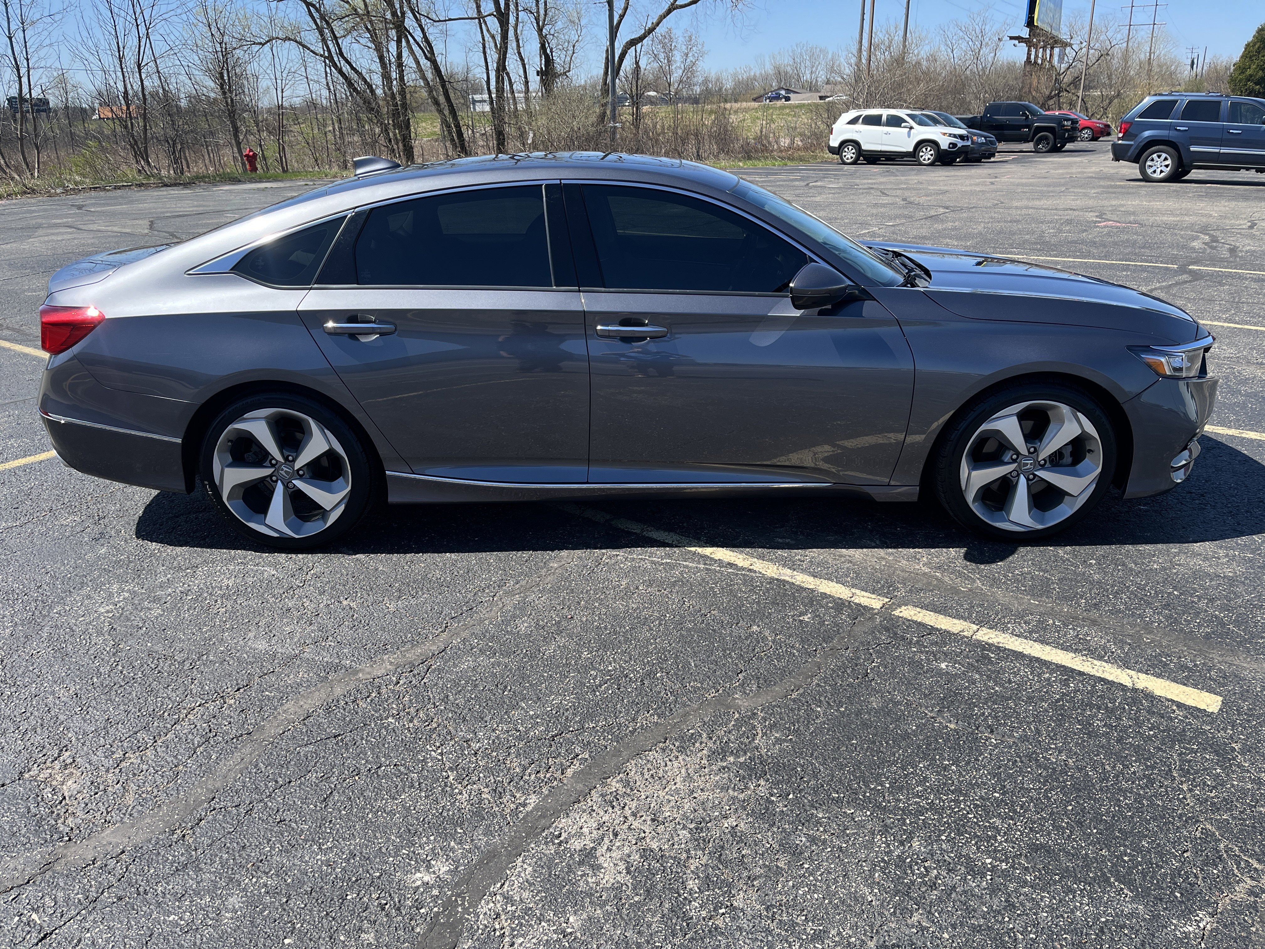 Used 2020 Honda Accord Touring image 9