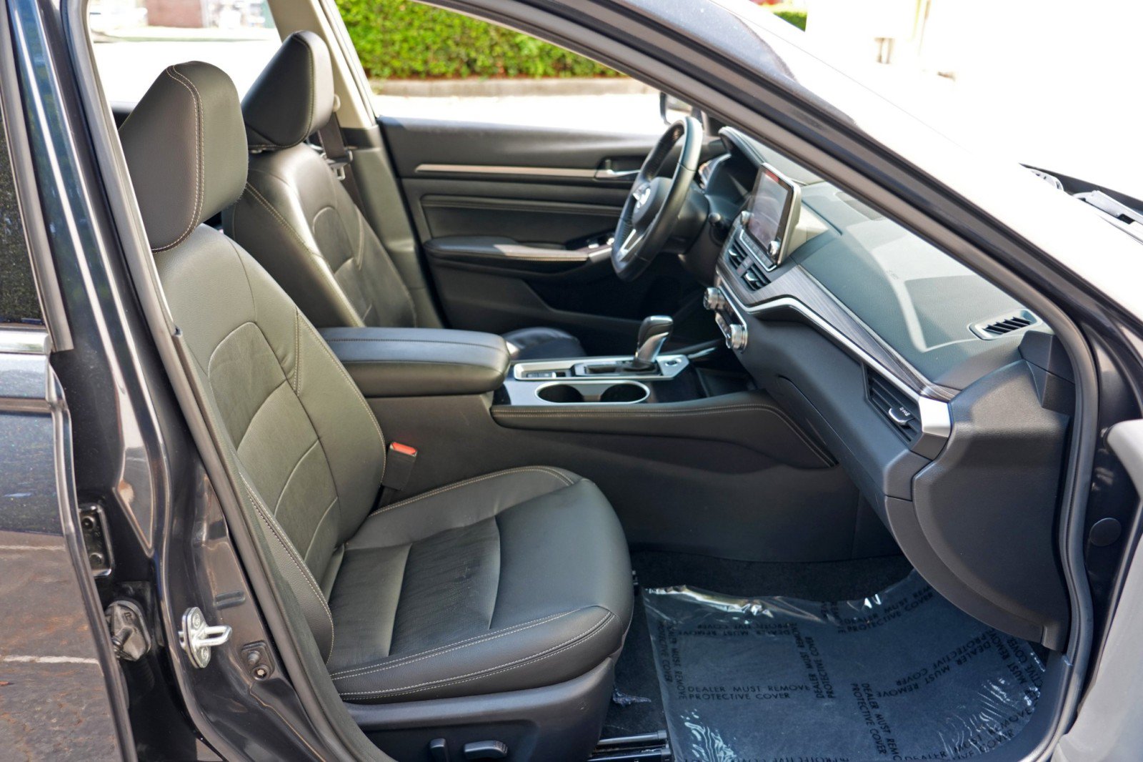Used 2020 Nissan Altima 2.5 SL FWD image 15