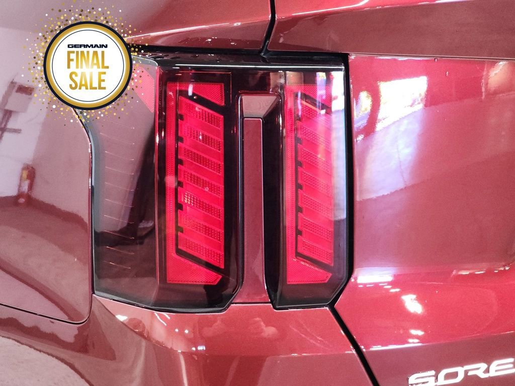 Certified 2025 Kia Sorento S image 13