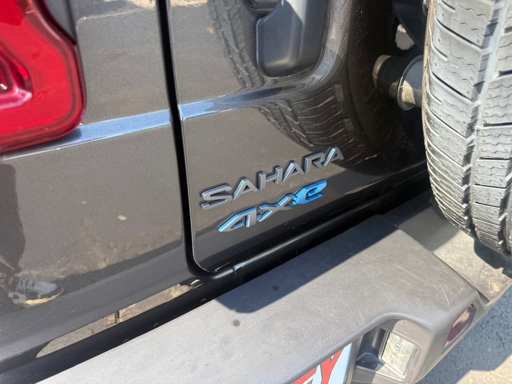 Used 2025 Jeep Wrangler Unlimited Sahara AWD/4WD image 45