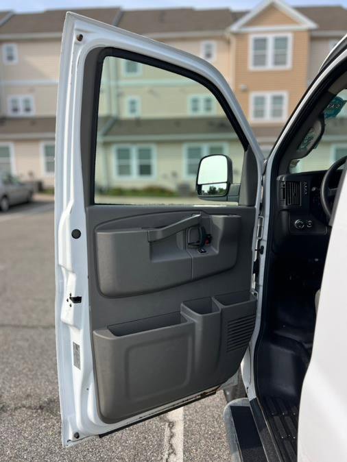Used 2019 GMC Savana 2500 w/ Driver Convenience Package image 26