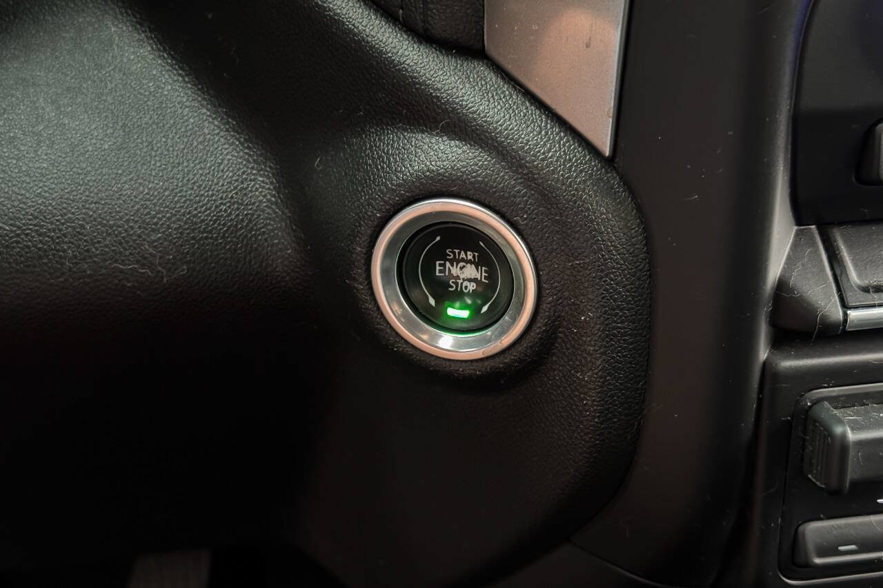 Used 2021 Chevrolet Silverado 1500 LT w/ LPO, Dark Essentials Package AWD/4WD image 36
