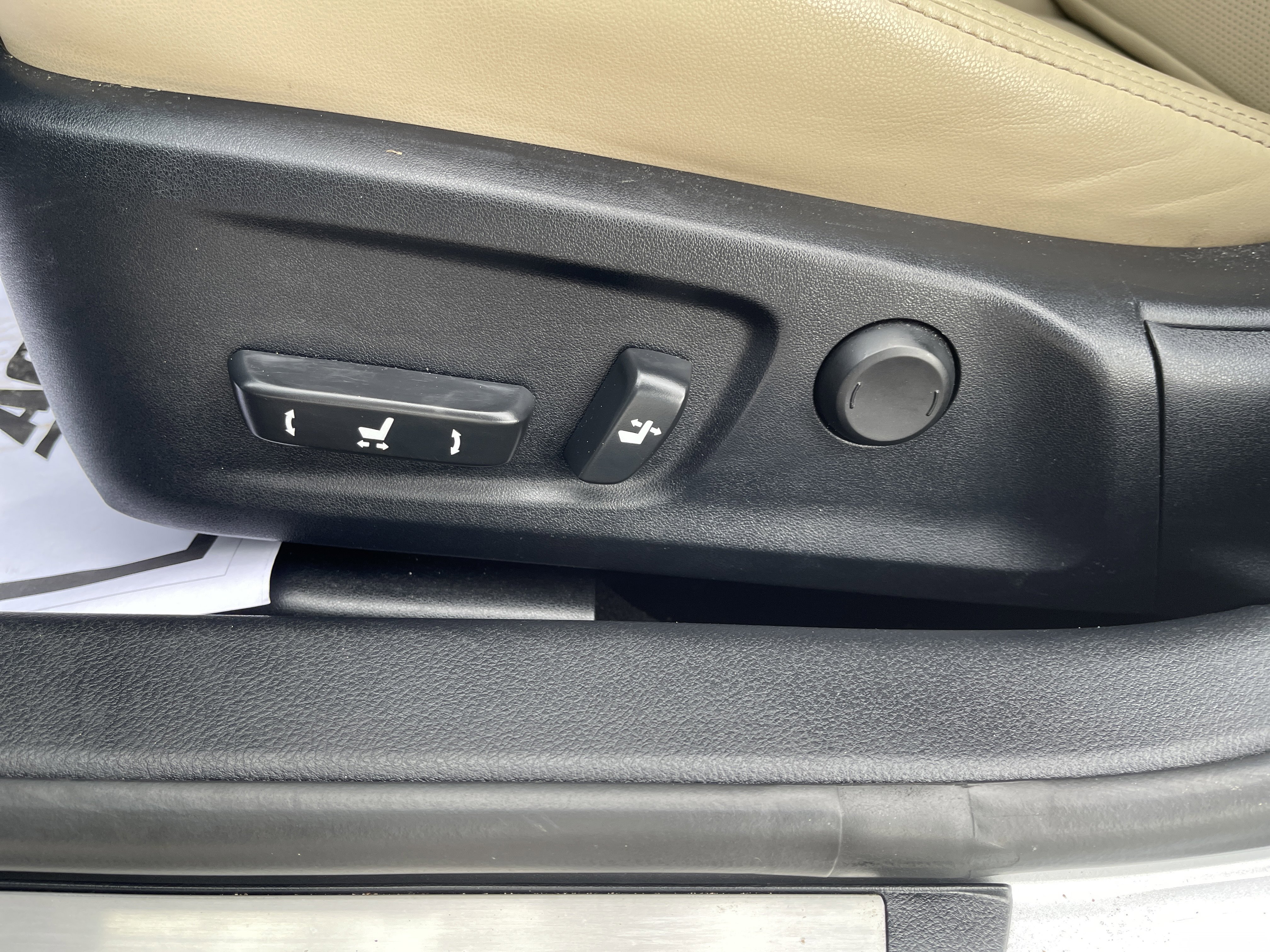 Used 2017 Lexus IS 200t 200t image 36