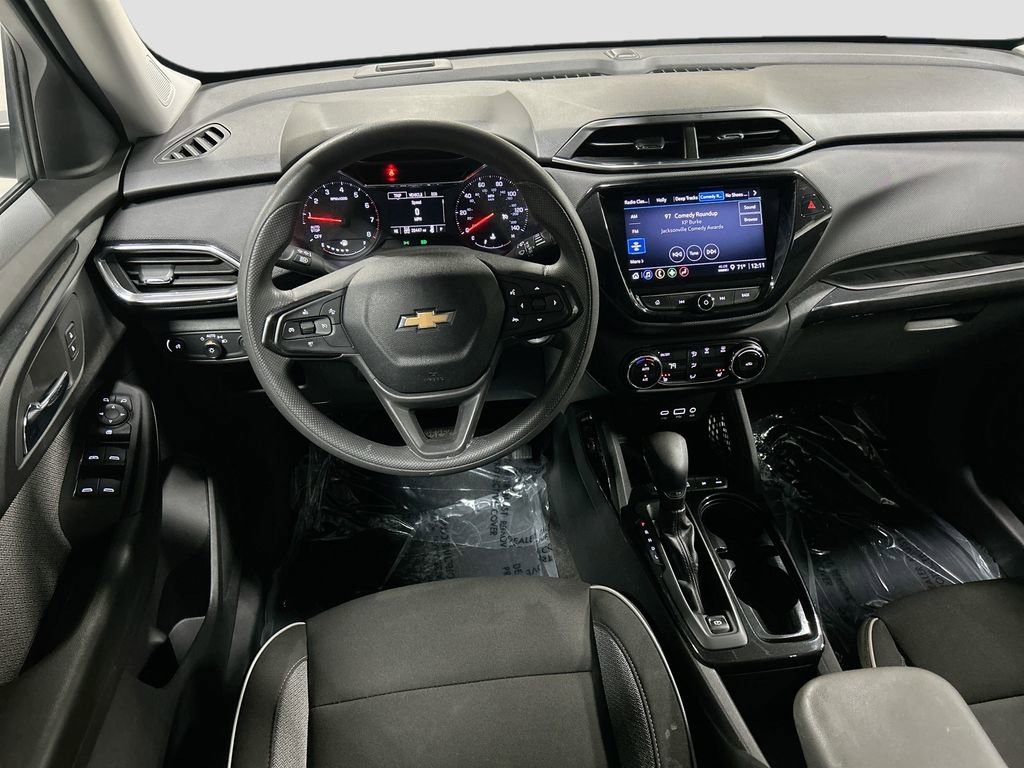 Used 2023 Chevrolet TrailBlazer LT w/ Convenience Package image 21