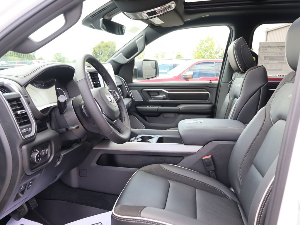 New 2026 RAM 1500 Laramie w/ Night Edition AWD/4WD image 21