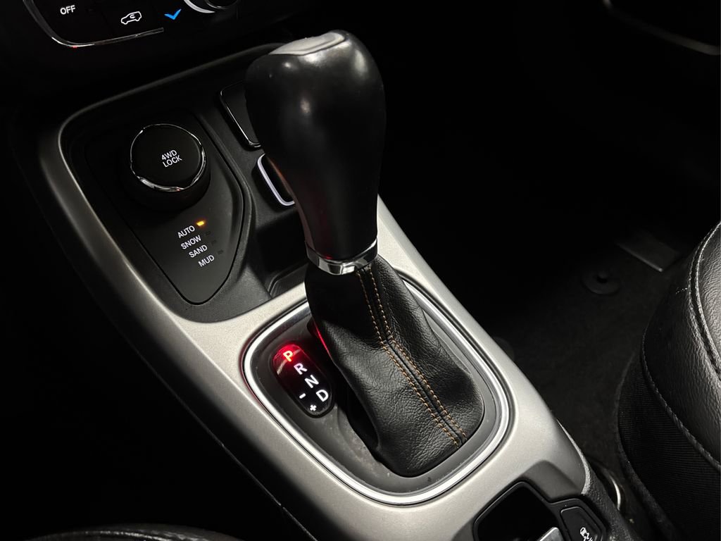 Used 2020 Jeep Compass Latitude w/ Popular Equipment Group image 33