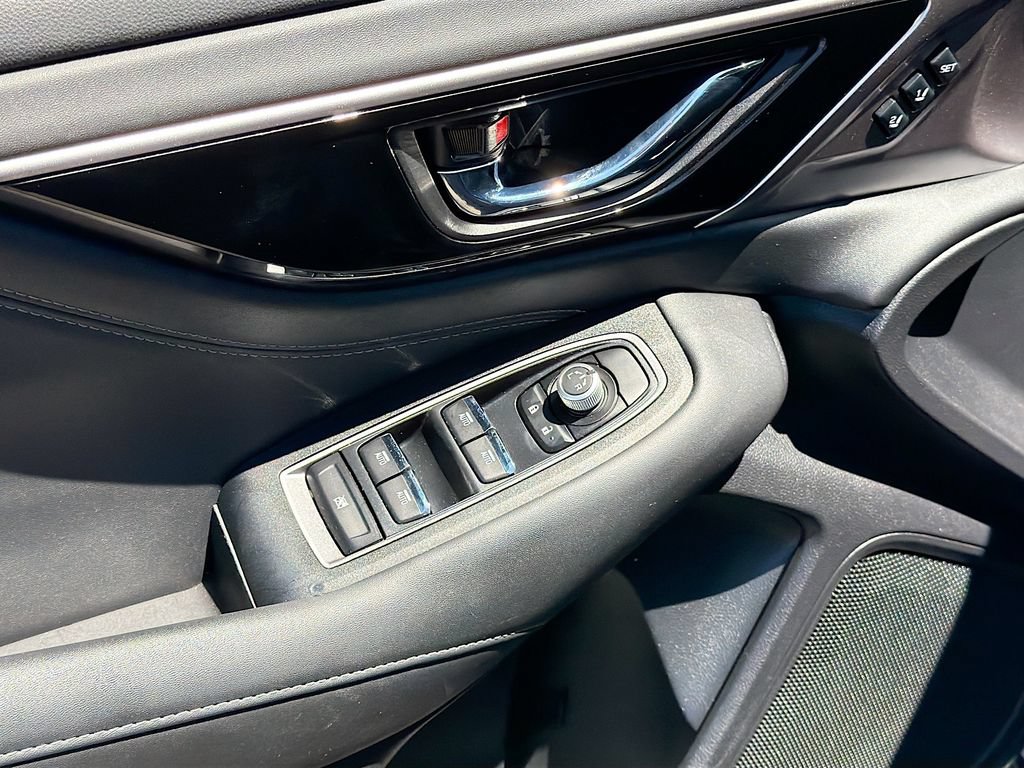 Used 2023 Subaru Legacy Limited AWD/4WD image 17