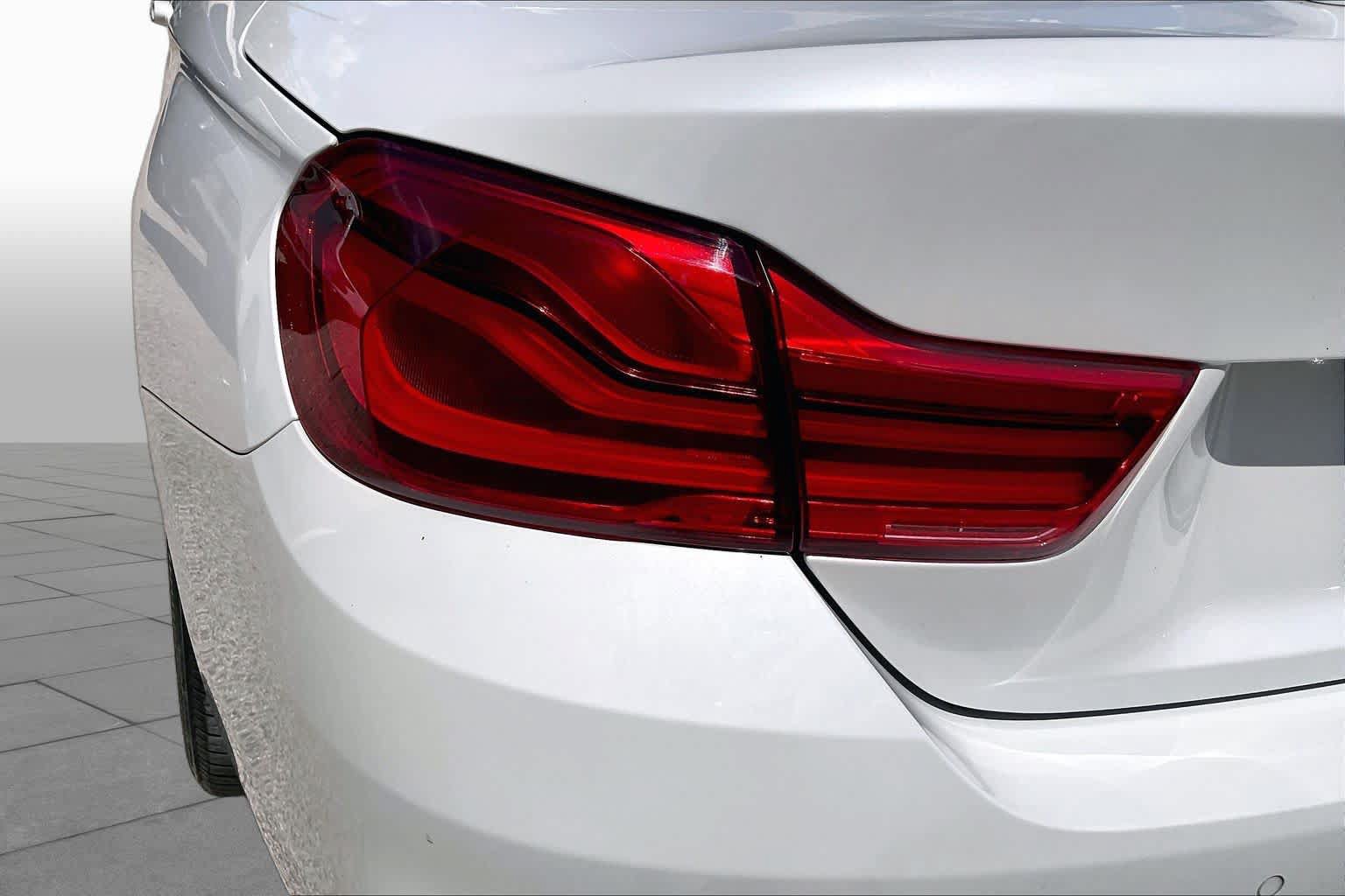 Used 2018 BMW 430i Convertible RWD image 26