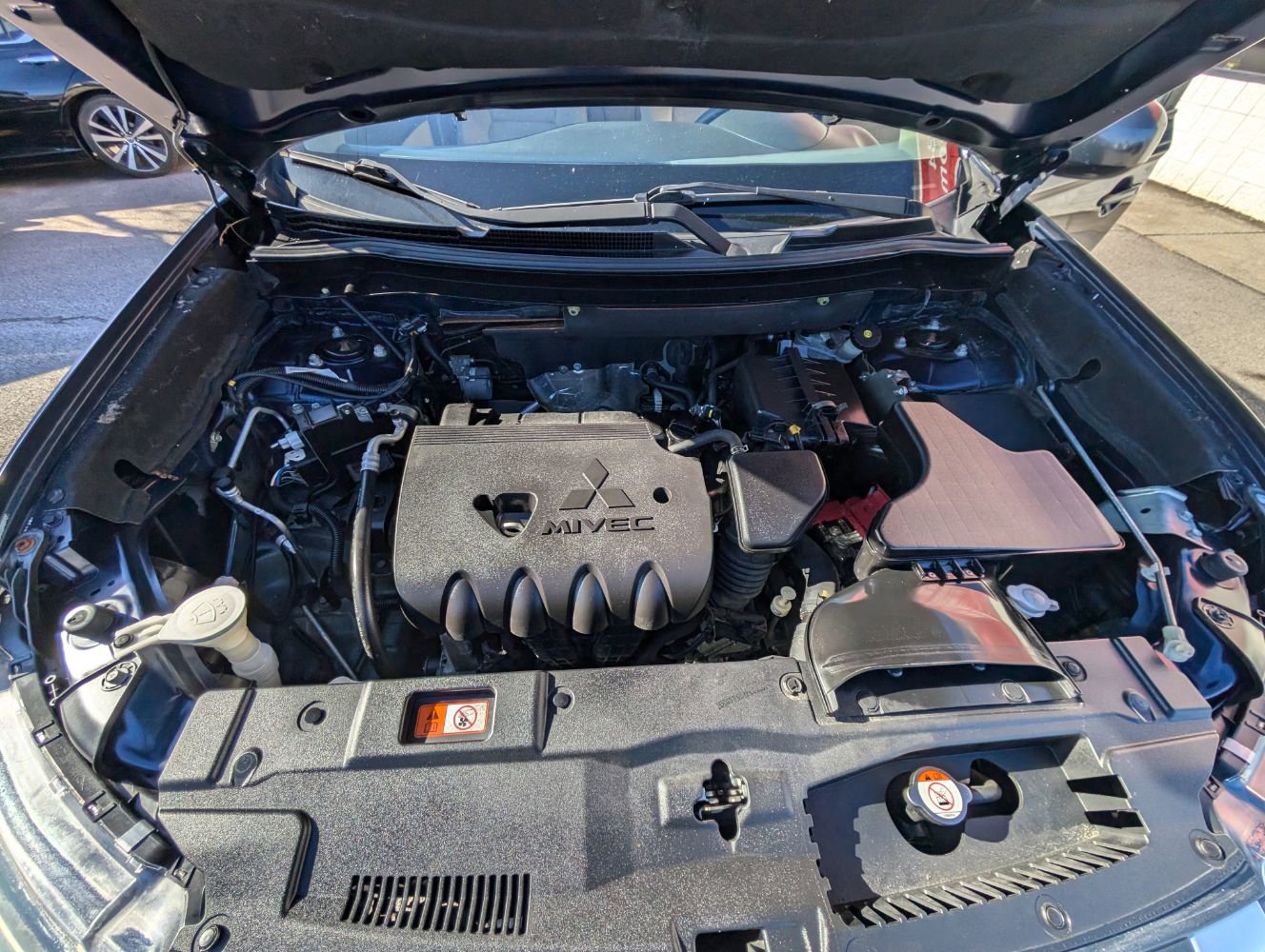 Used 2019 Mitsubishi Outlander ES image 10