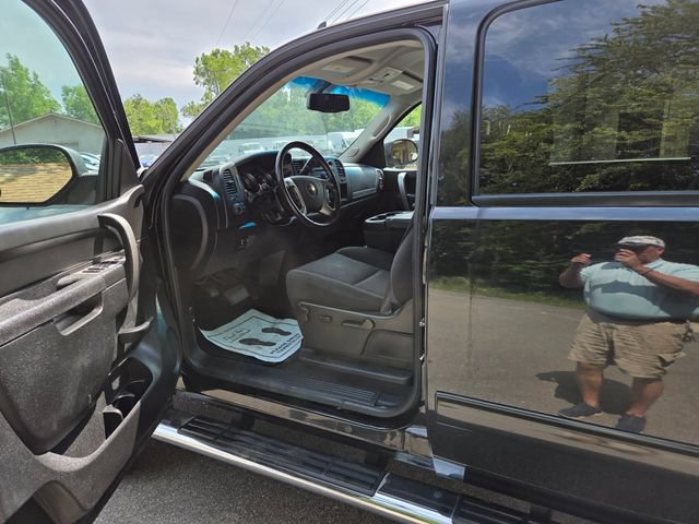 Used 2014 Chevrolet Silverado 2500 LT w/ Interior Plus Package AWD/4WD image 11