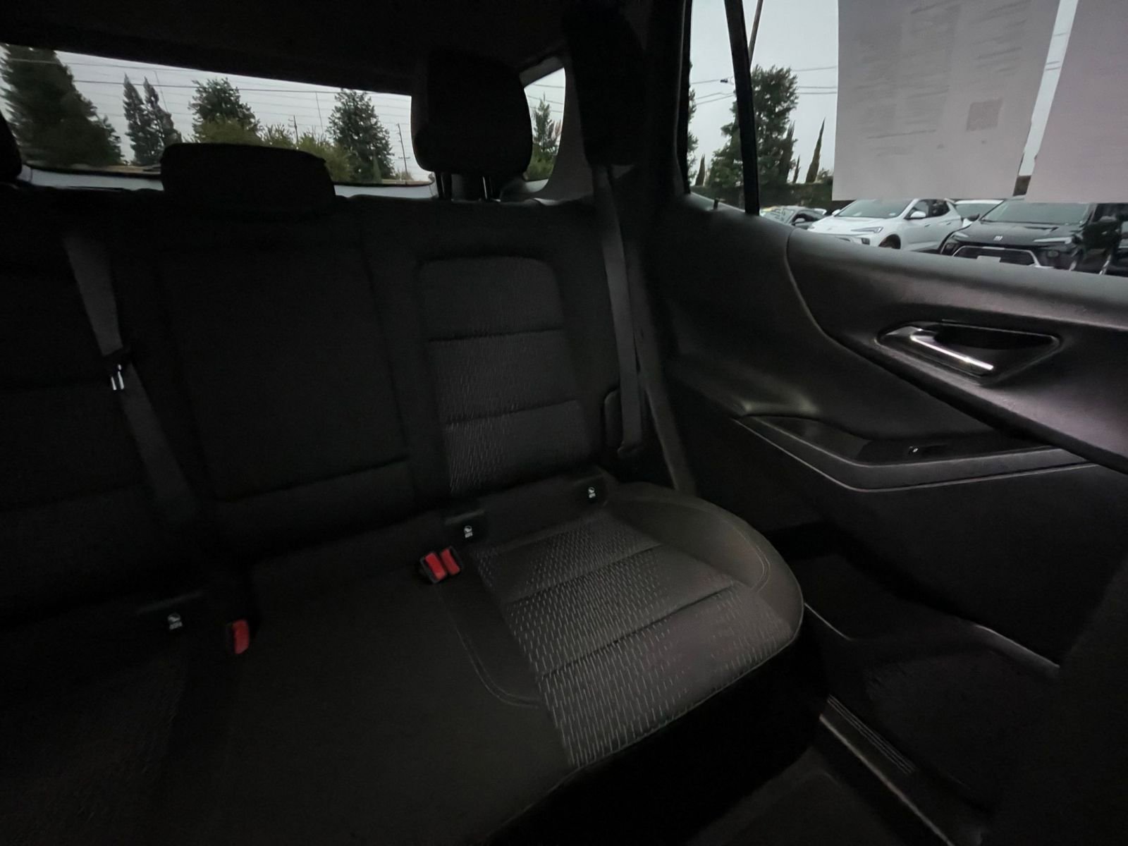 Used 2025 Chevrolet Equinox LT image 37