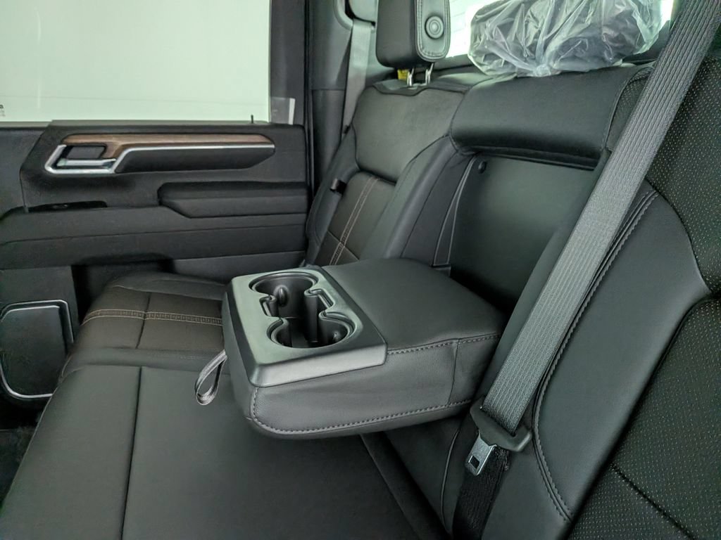 New 2026 Chevrolet Silverado 2500 High Country w/ High Country Premium Package AWD/4WD image 32