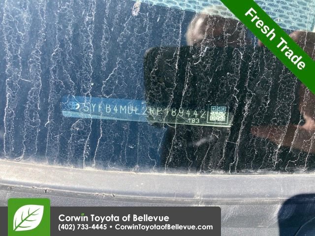 Used 2024 Toyota Corolla LE w/ LE Convenience Package FWD image 11