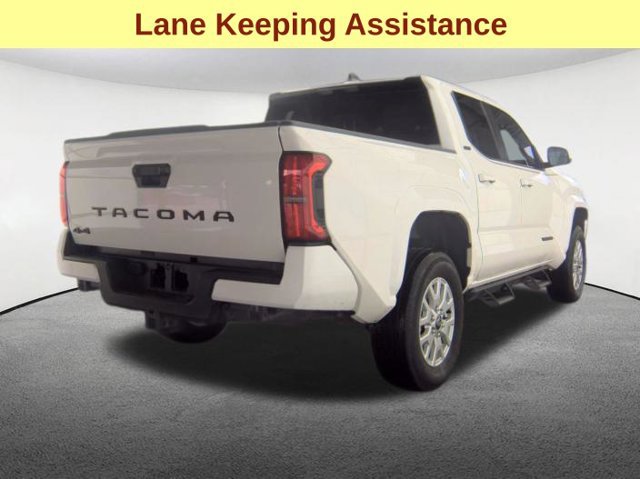Used 2026 Toyota Tacoma SR5 AWD/4WD image 7