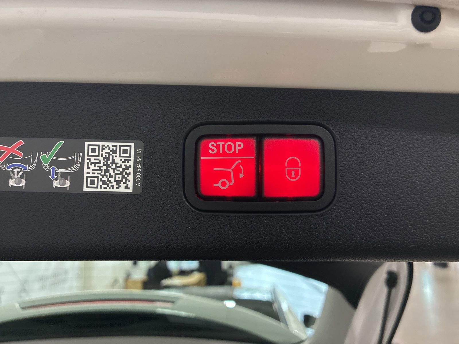 New 2026 Mercedes-Benz E 450 4MATIC All-Terrain Wagon image 6