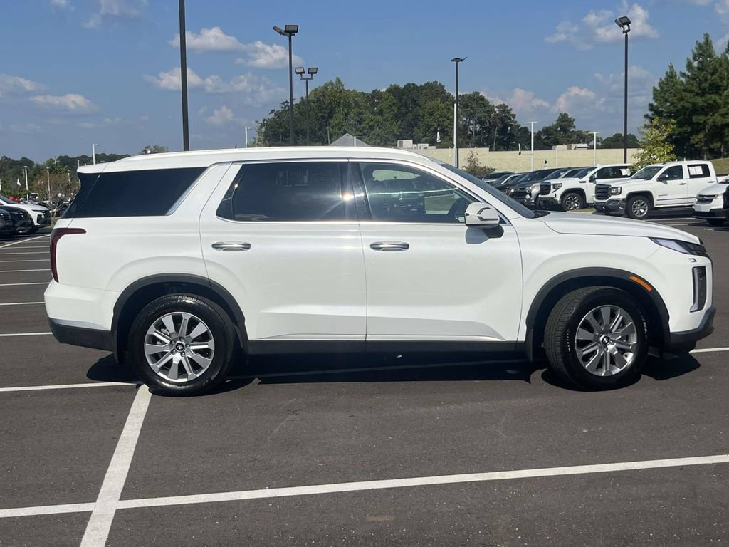 Certified 2025 Hyundai Palisade SEL FWD image 2