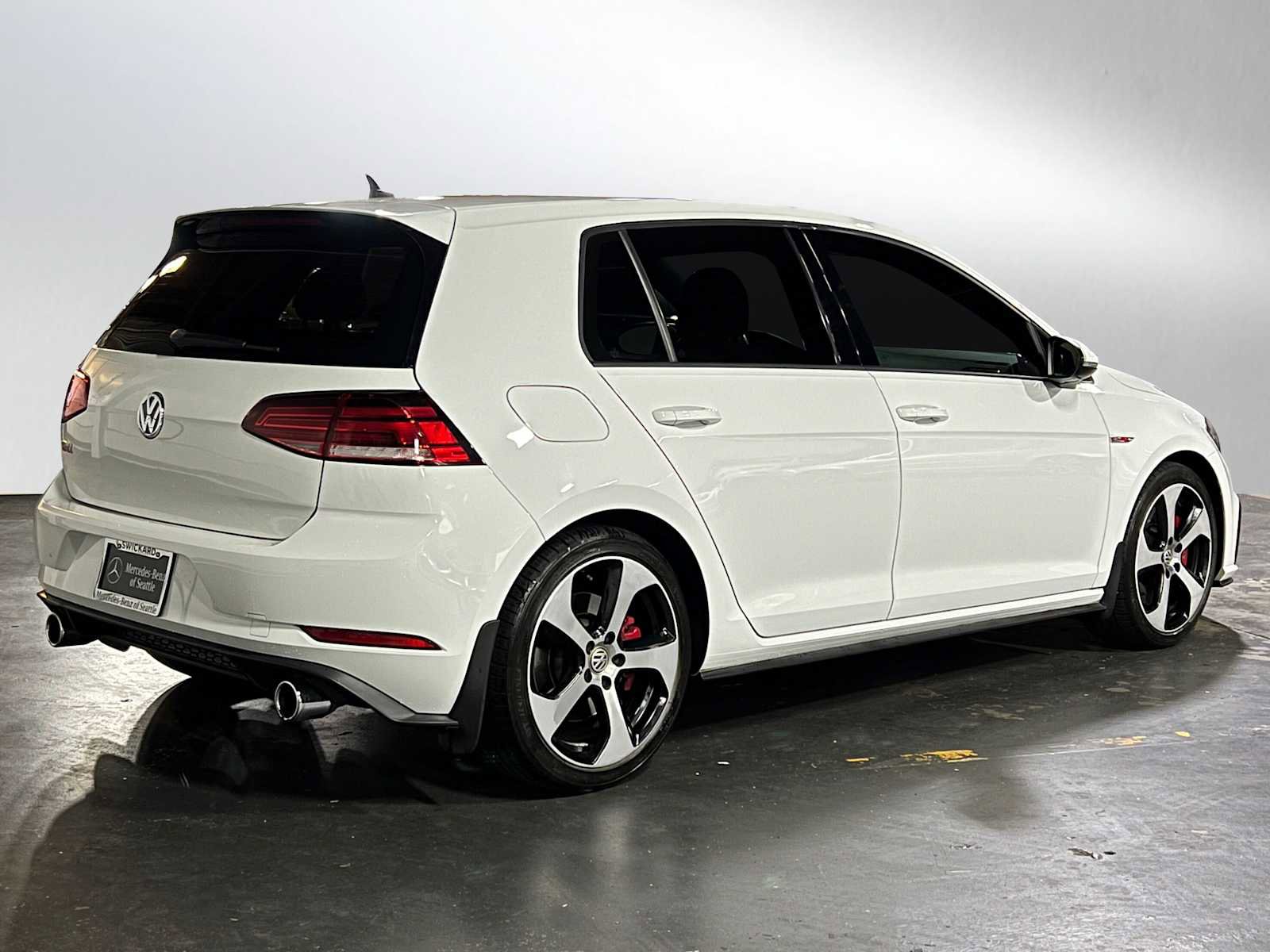 Used 2019 Volkswagen GTI S FWD image 3